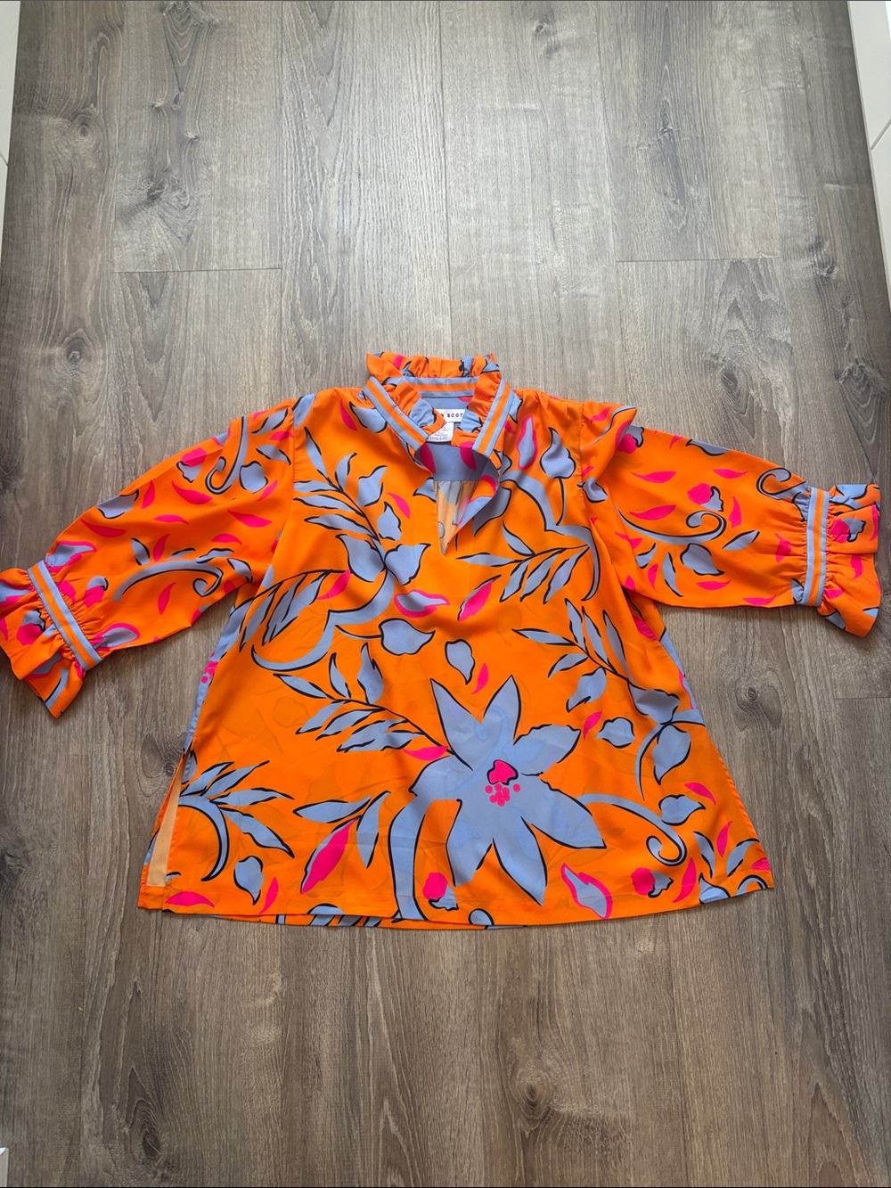 Gretchen Scott, ruffle neck tunic Blouse medium - Picture 3 of 3